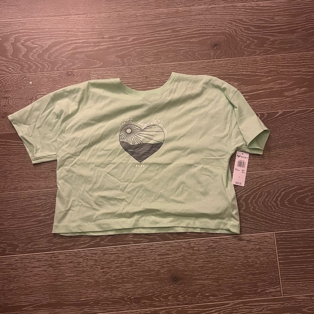 New with tags Roxy mint green crop top